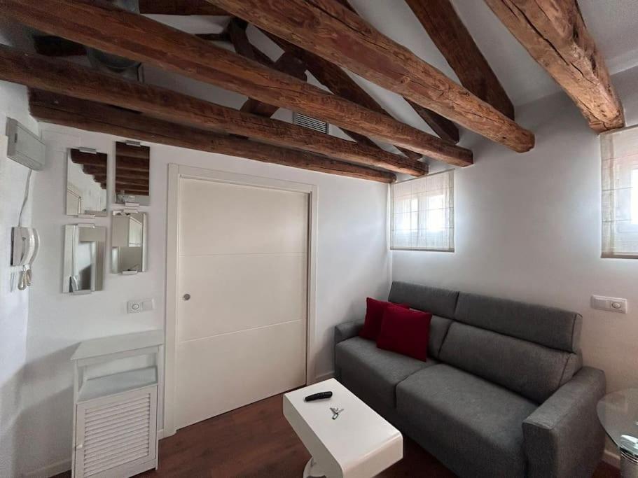 Emblematic Flat In Madrid Central - Arenal Bagian luar foto