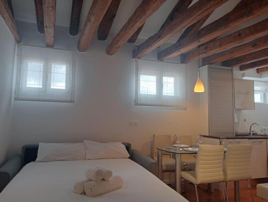 Emblematic Flat In Madrid Central - Arenal Bagian luar foto